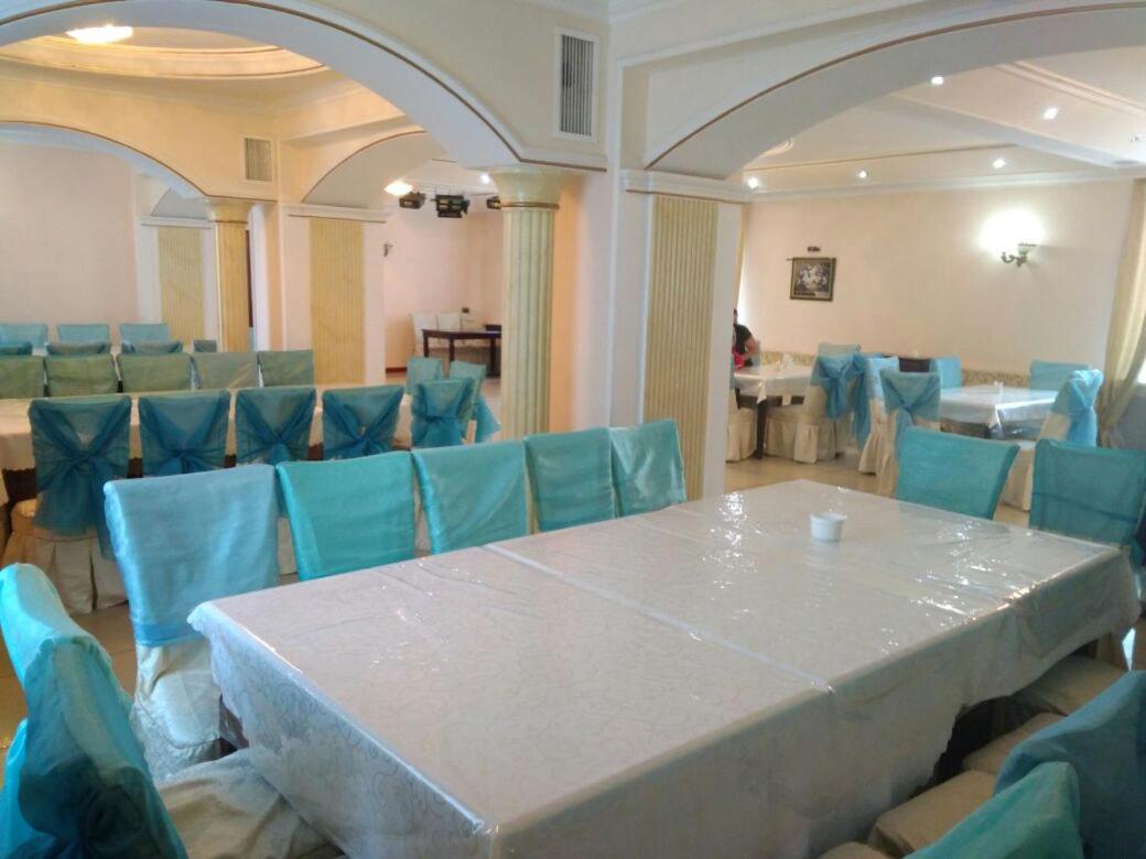 Bozok Hotel Astana Eksteriør bilde