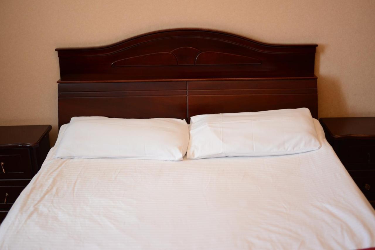 Bozok Hotel Astana Eksteriør bilde