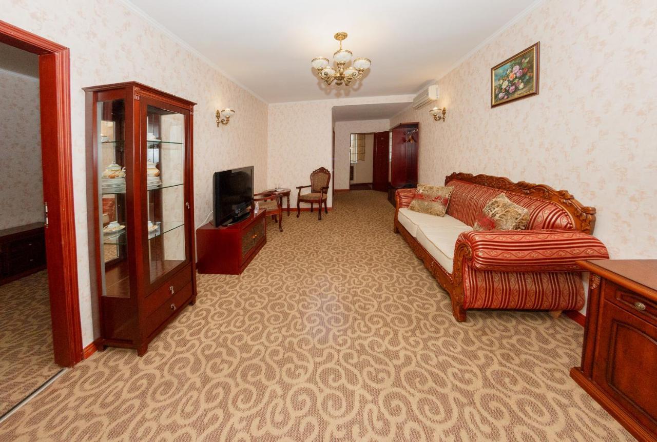Bozok Hotel Astana Eksteriør bilde